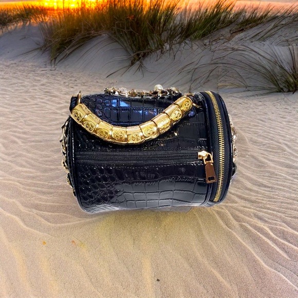 Studded Croc Pattern Design Purse Bag - Picture 6 of 7